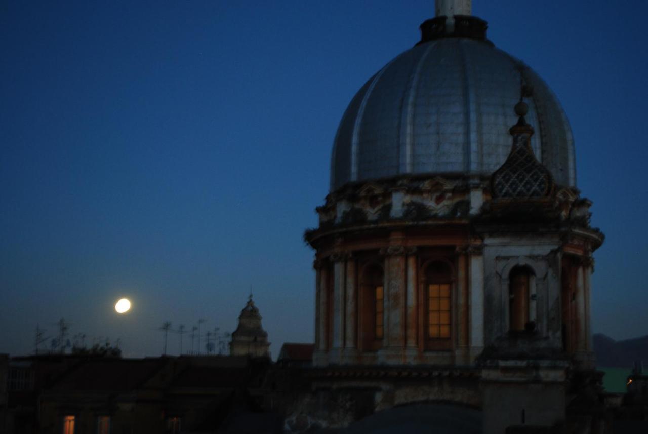 Vacanze Partenopee Napoli Bagian luar foto