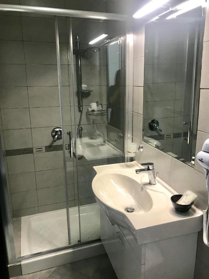 Vacanze Partenopee Napoli Bagian luar foto