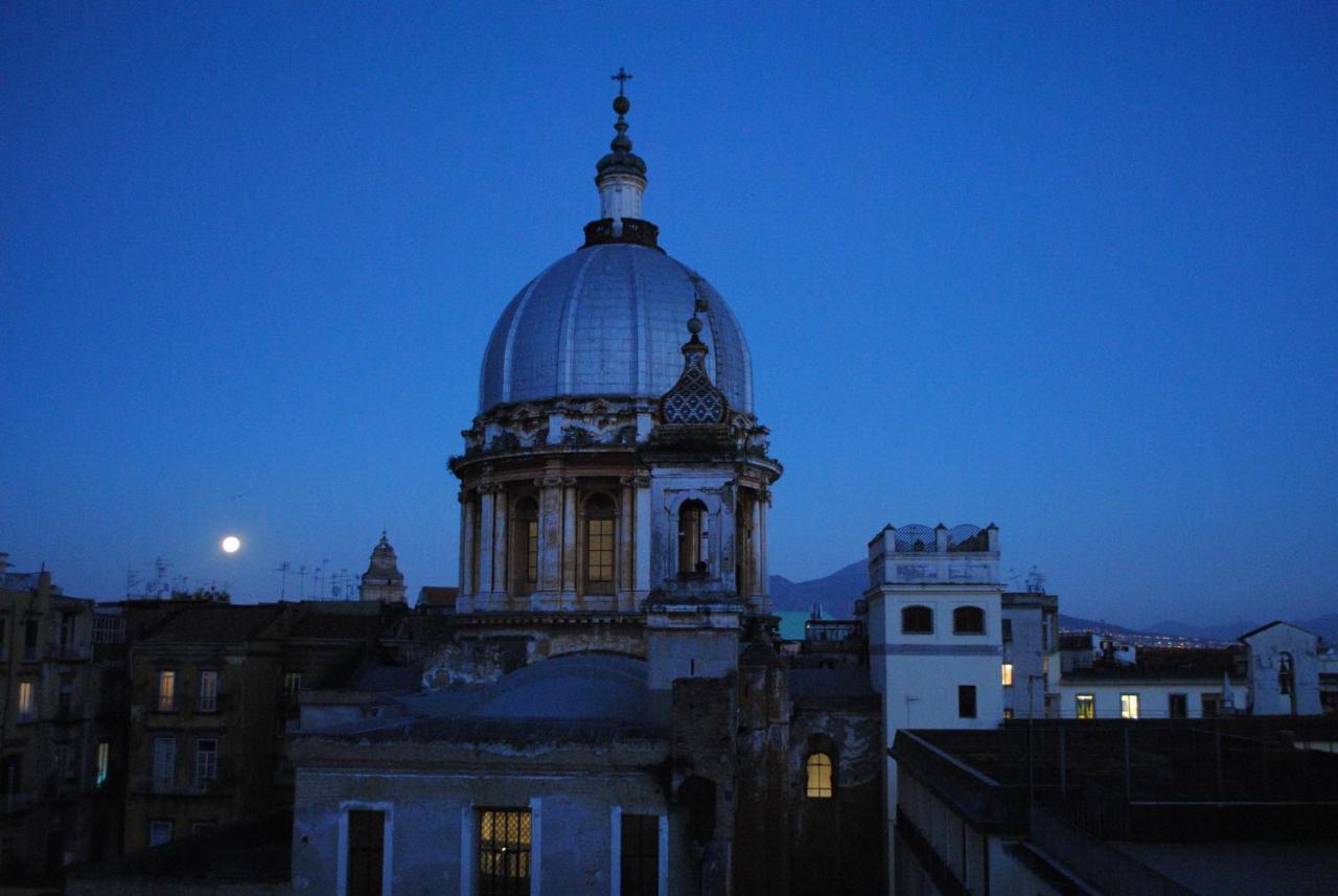 Vacanze Partenopee Napoli Bagian luar foto